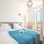 Superb With Swimming Pool & Sauna