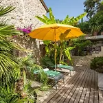 Superb With Swimming Pool & Sauna Vila