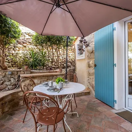 Superb With Swimming Pool & Sauna Cannes