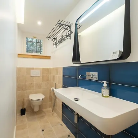 Villa Superb With Swimming Pool & Sauna
