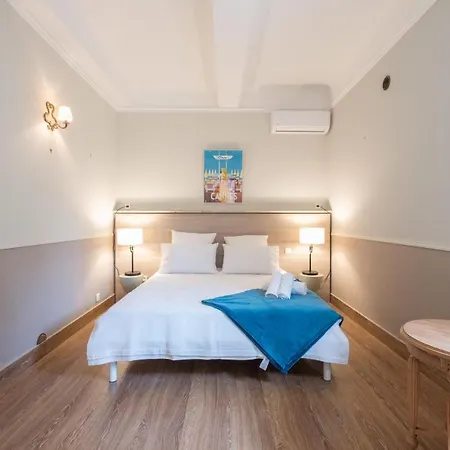 Superb With Swimming Pool & Sauna Villa Cannes