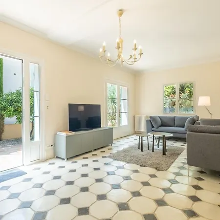 Superb With Swimming Pool & Sauna * Cannes