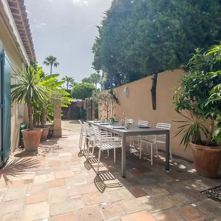 Villa Superb With Swimming Pool & Sauna