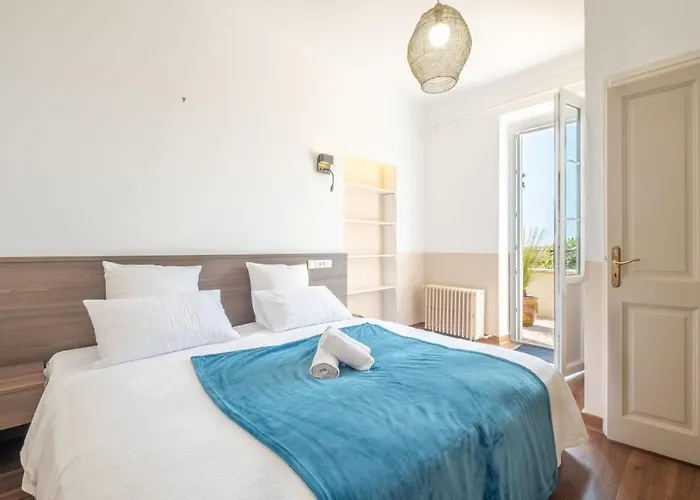 Superb With Swimming Pool & Sauna