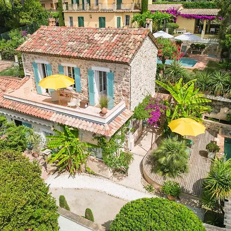Вилла Superb With Swimming Pool & Sauna