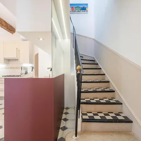 Вилла Superb With Swimming Pool & Sauna *