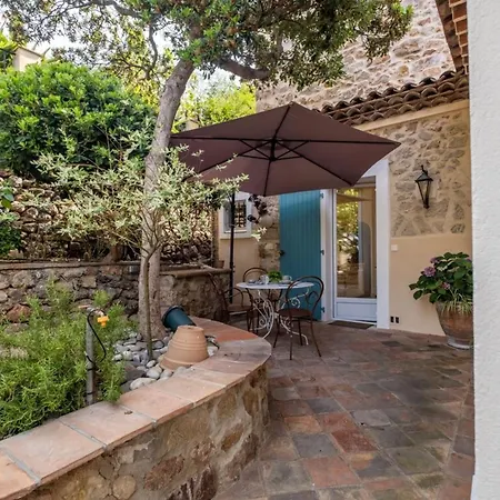 Superb With Swimming Pool & Sauna Канны