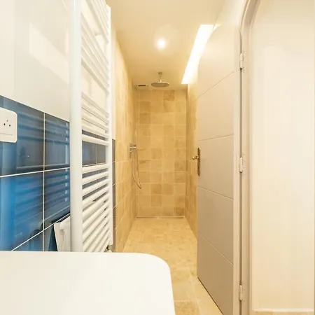 Superb With Swimming Pool & Sauna Cannes